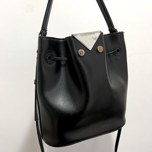 Emporio Armani Bucketbag